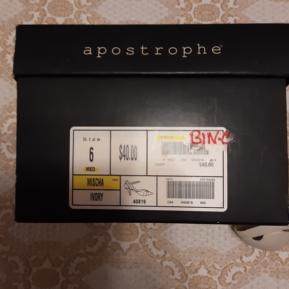 NIB Womens Ivory MISCHA Dress Shoe / Covered Heeled Sandal  SIZE 6M - Picture 9 of 10